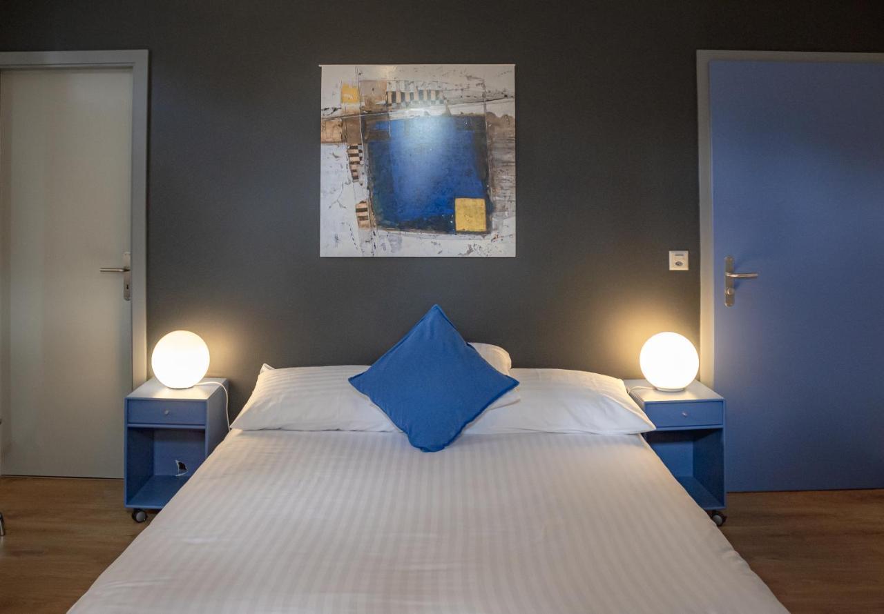 Au Boeuf Rouge Hotell Crassier Eksteriør bilde
